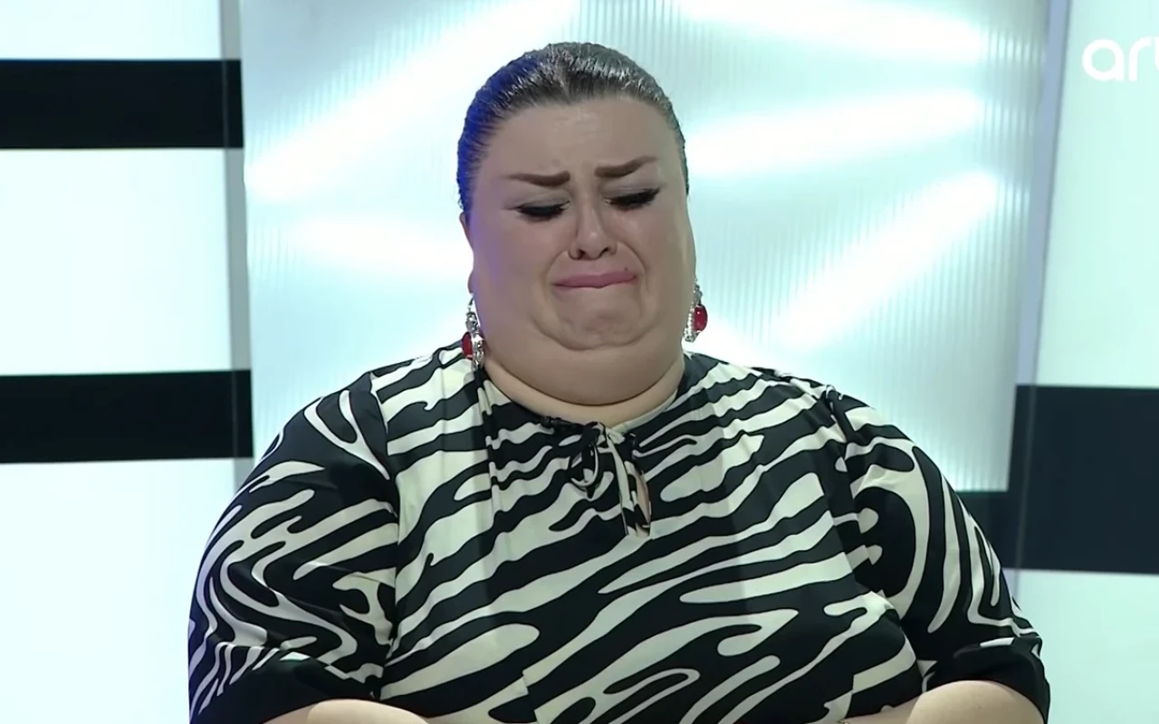 “Qohumlarım baxır, etməyin“ - Xuraman Əlizadə