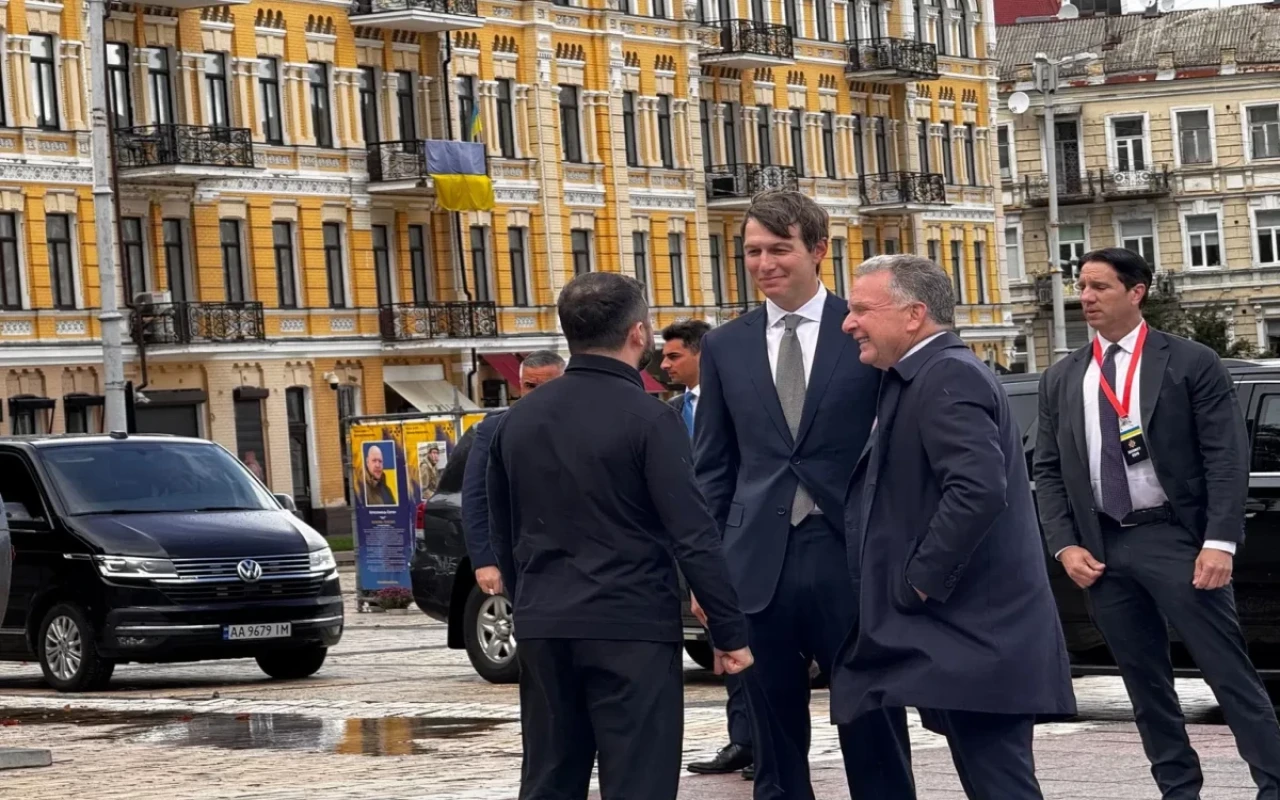 Zelenski Uitkoff və Kuşnerlə görüşdən sonra Avropa liderləri ilə müzakirə aparacaq