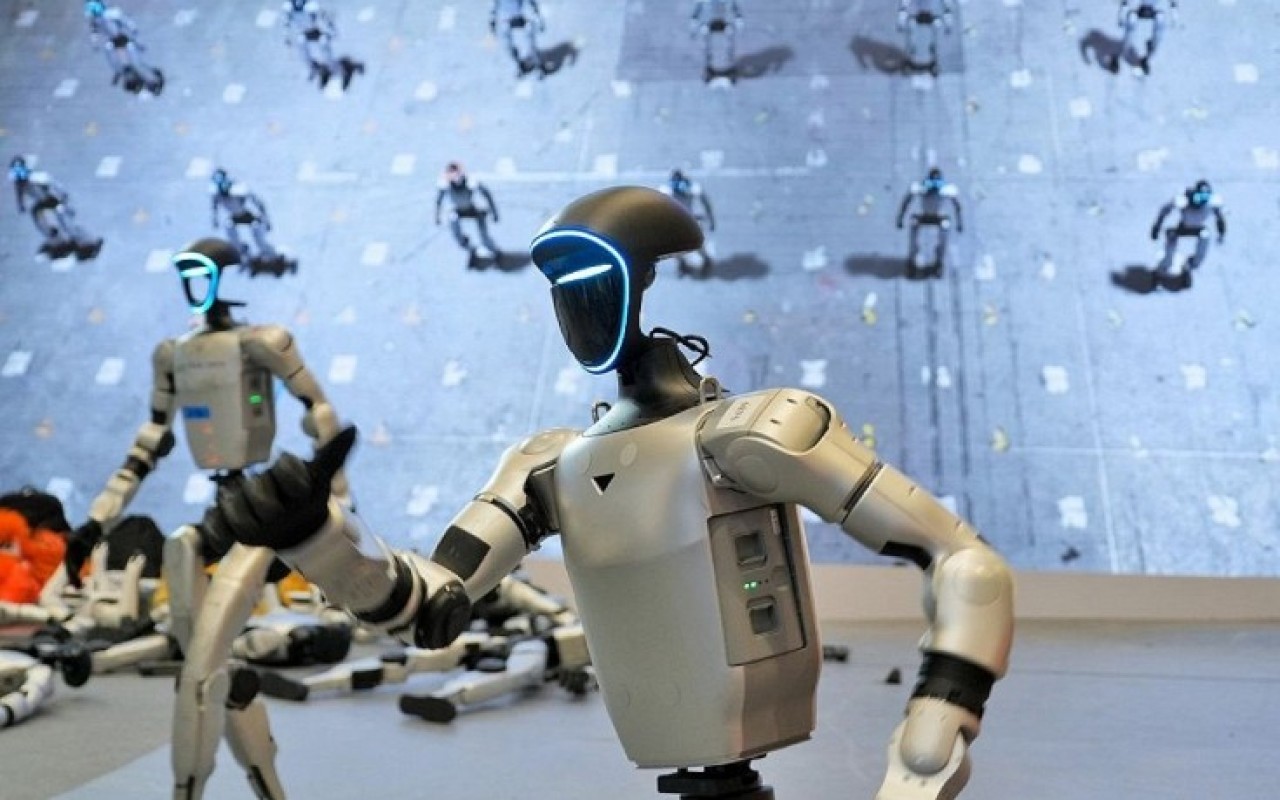 Robotlar süni intellektə qarşı aksiya keçirdi