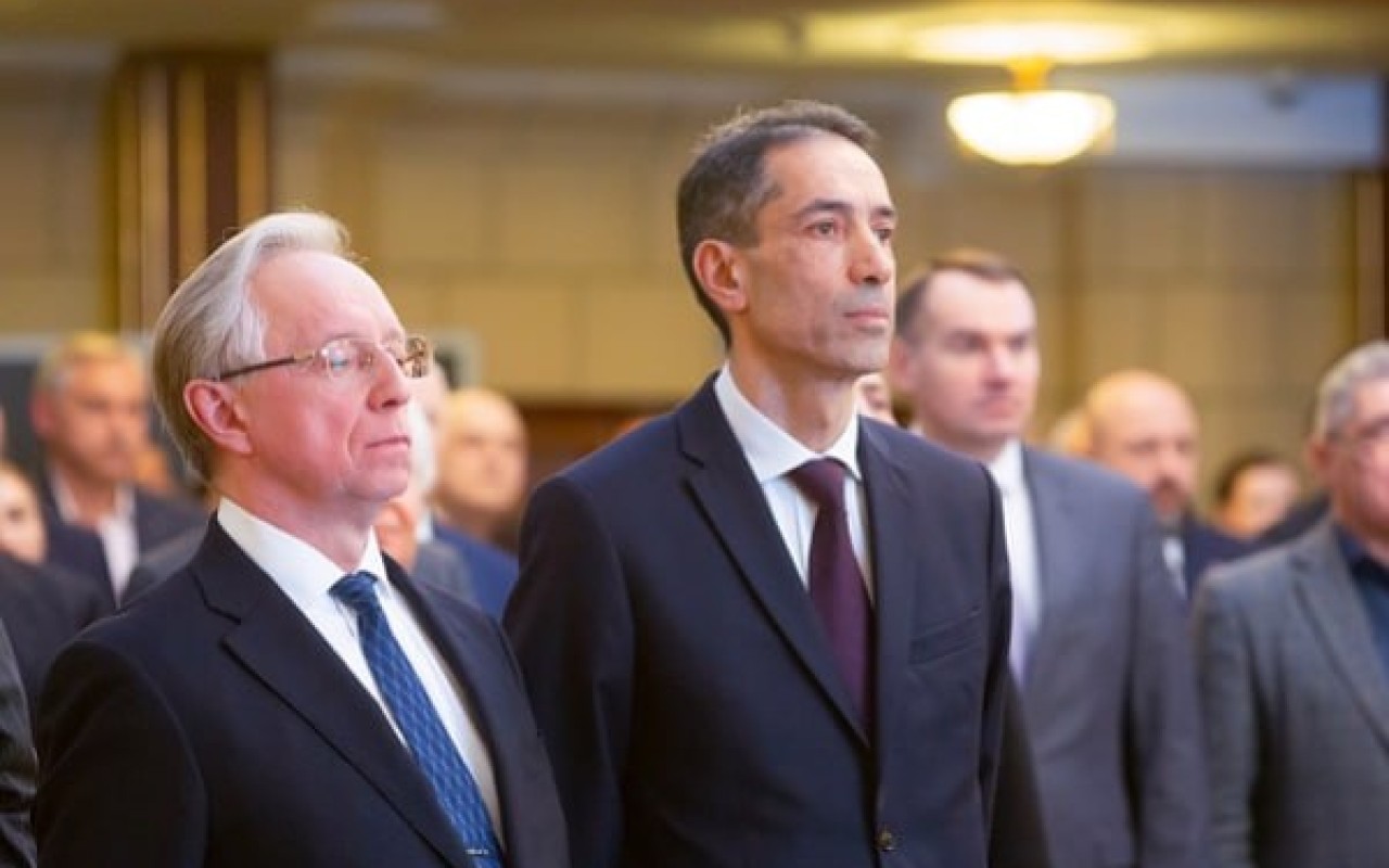 Azərbaycan səfiri Qaluzinlə görüşdü