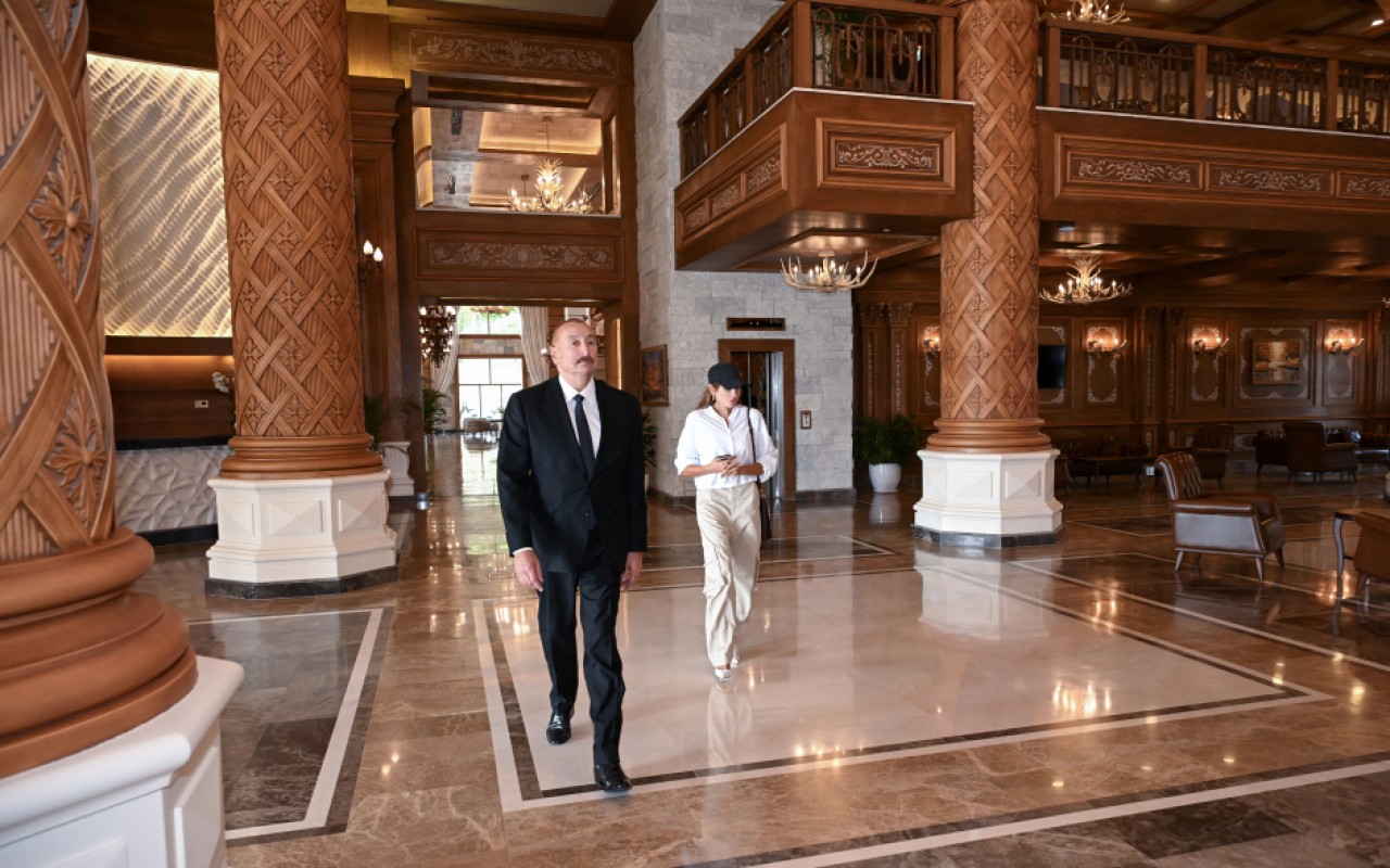 İlham Əliyev və birinci xanım "Pirqulu Park" hotelinin açılışında - YENİLƏNİB