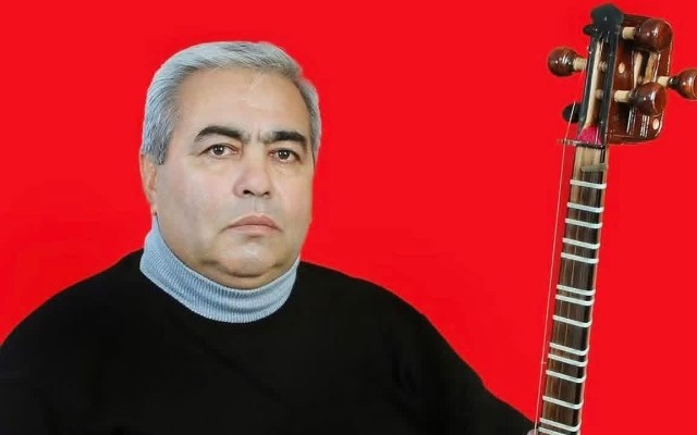 Tanınmış tarzən dünyasını dəyişdi