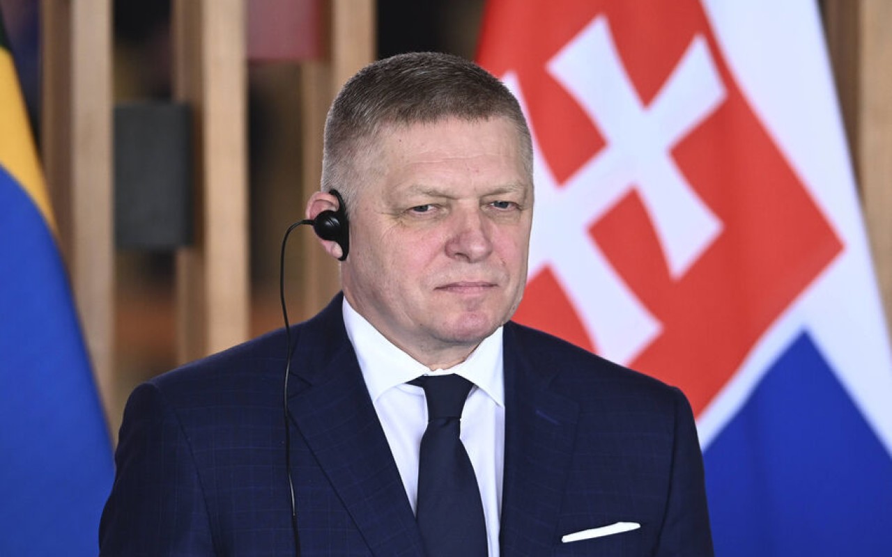 Son anda Kiyevə səfərini ləğv etdi