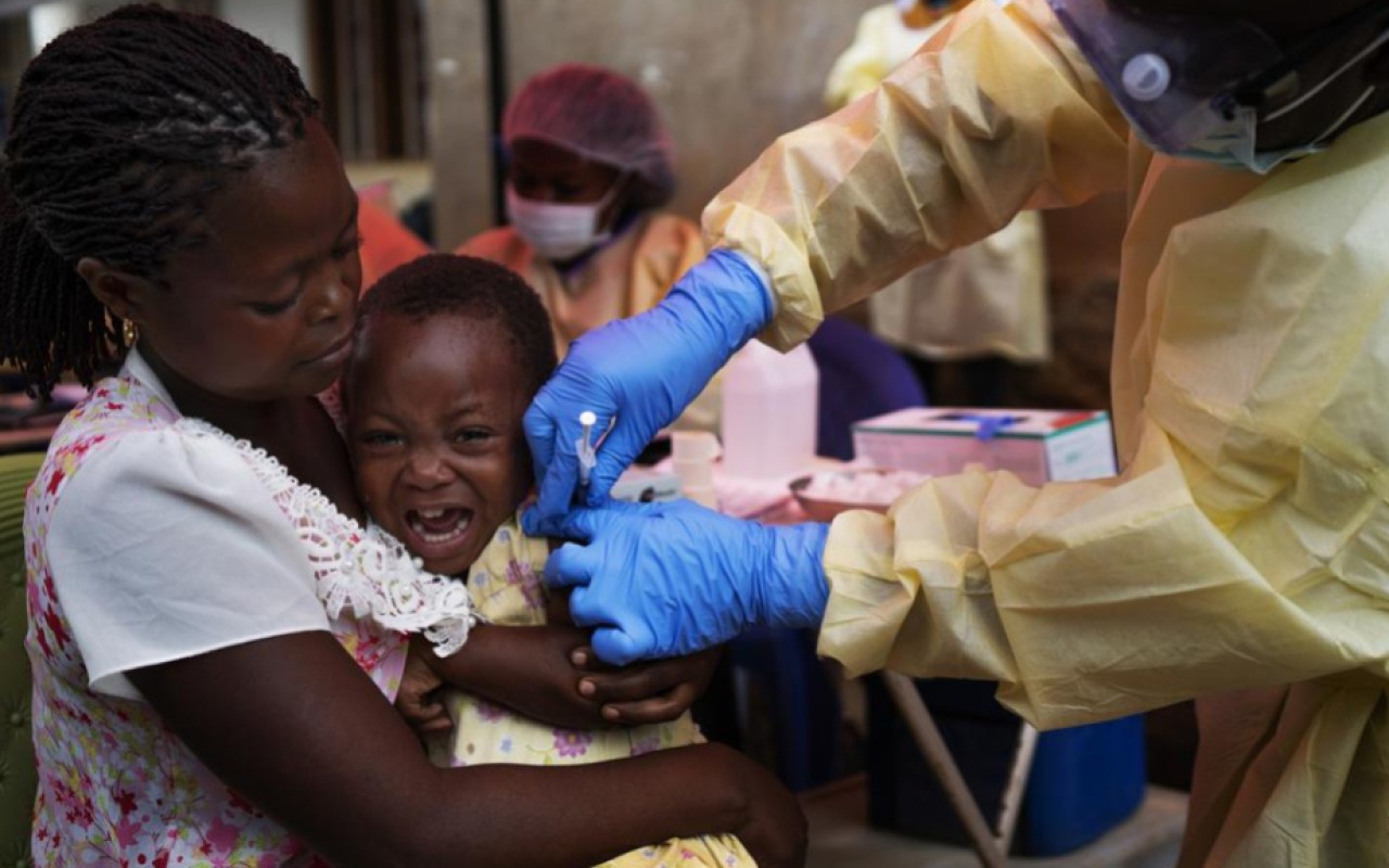 Konqoda Ebola peyvəndinin sınaqlarına başlanılıb