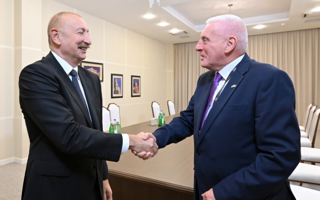 İlham Əliyev Birləşmiş Krallığın müdafiə üzrə dövlət nazirini qəbul edib - FOTOLAR