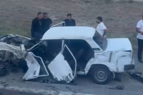Hacıqabulda minik maşınları toqquşub, xəsarət alanlar var