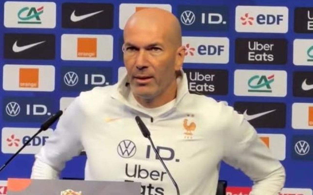 Zidan Ronaldonu müdafiə etdi