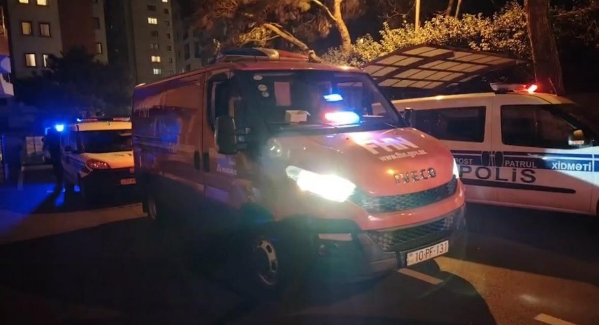 Bakıda yaşayış binasında yanğın olub - FOTO