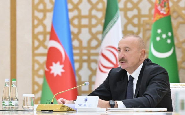 Prezidentin Türkmənistan səfərindən VİDEOÇARX