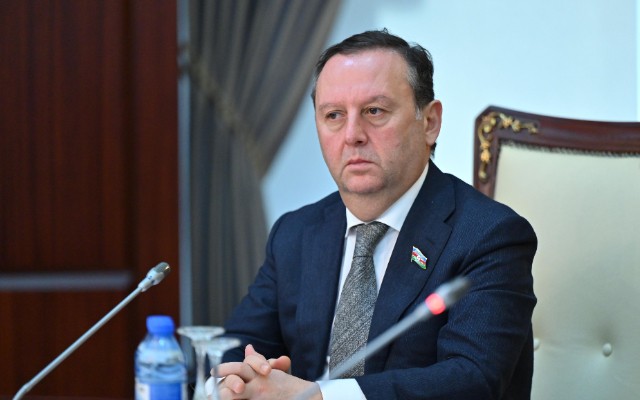 "Xəzər dənizinin hazırkı vəziyyəti ciddi narahatlıq doğurur" - Samir Vəliyev
