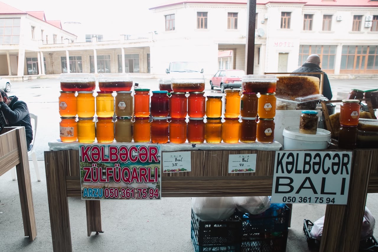 Ağdaşda “Kənddən Şəhərə” yarmarkası təşkil olunub - FOTOLAR