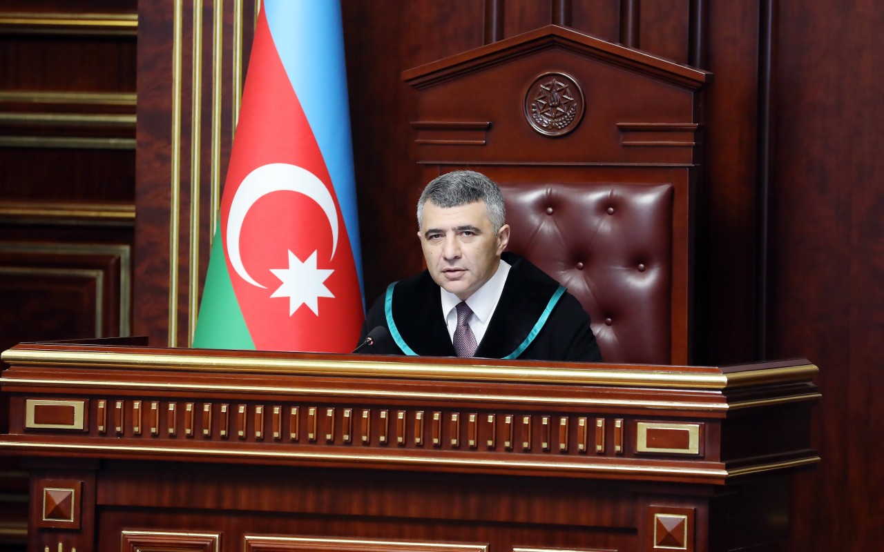 Yeni təyin olunmuş hakimlər Ali Məhkəmədə and içdilər - FOTOLAR