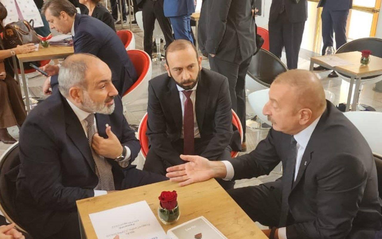 İrəvan Bakı ilə anklavlar məsələsində razılaşıb? - Paşinyan açıqladı