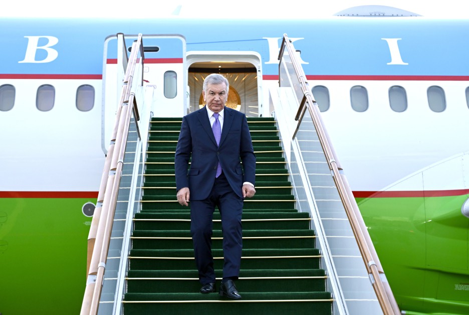 Özbəkistan Prezidenti Azərbaycana gəldi - FOTOLAR
