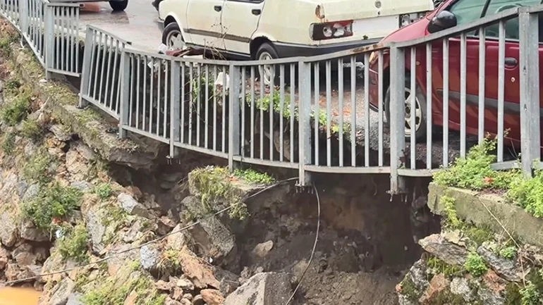 İstanbulda yağış 3 nəfərin həyatına son qoydu - İtkin düşənlər var