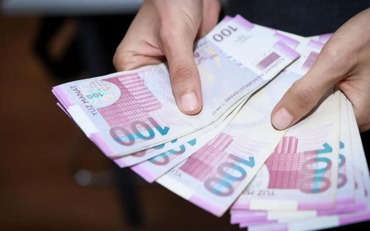 Bu şəxslərin vergi tutulmalı olan aylıq gəlirləri 400 manat azaldılır