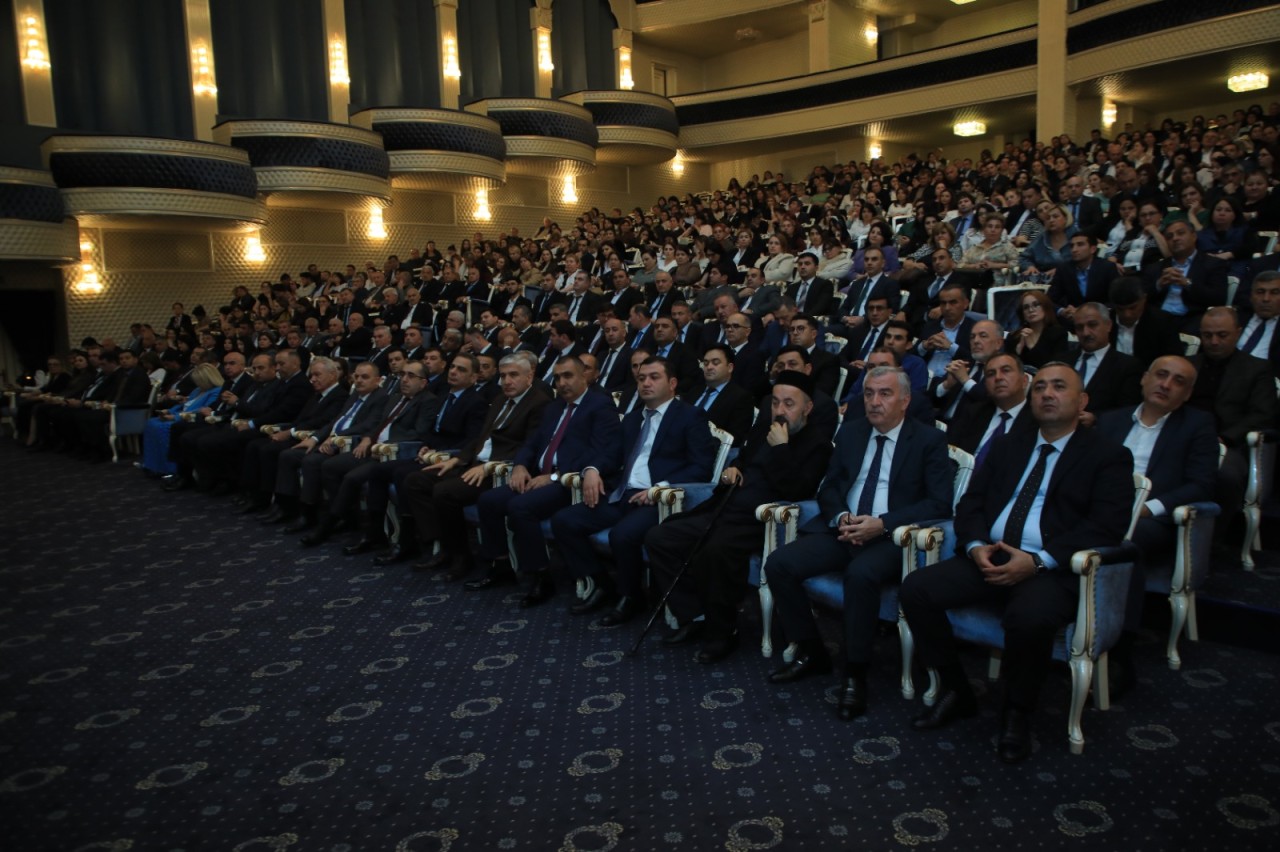 Gəncədə müşavirə keçirildi - FOTOLAR
