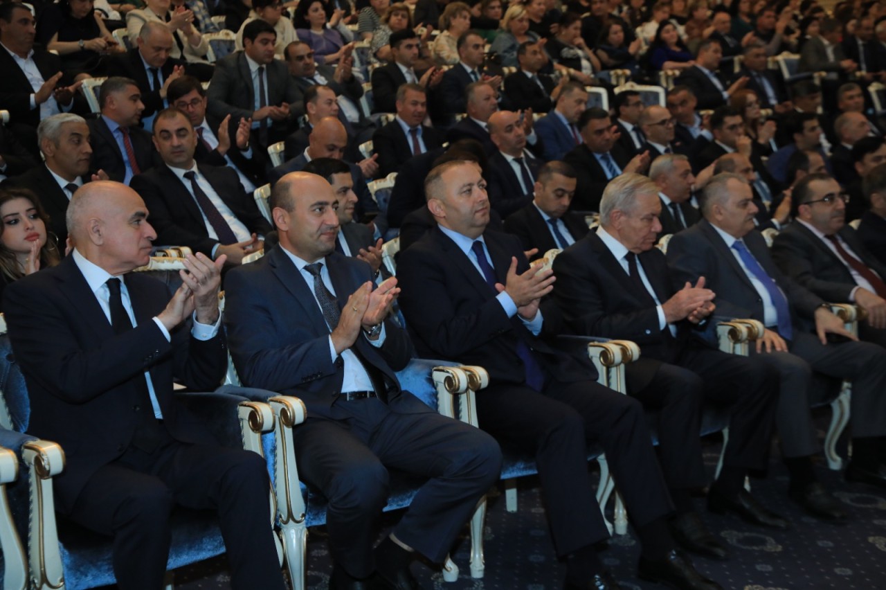 Gəncədə müşavirə keçirildi - FOTOLAR