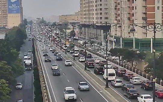 Bu yollarda sıxlıq var - SİYAHI