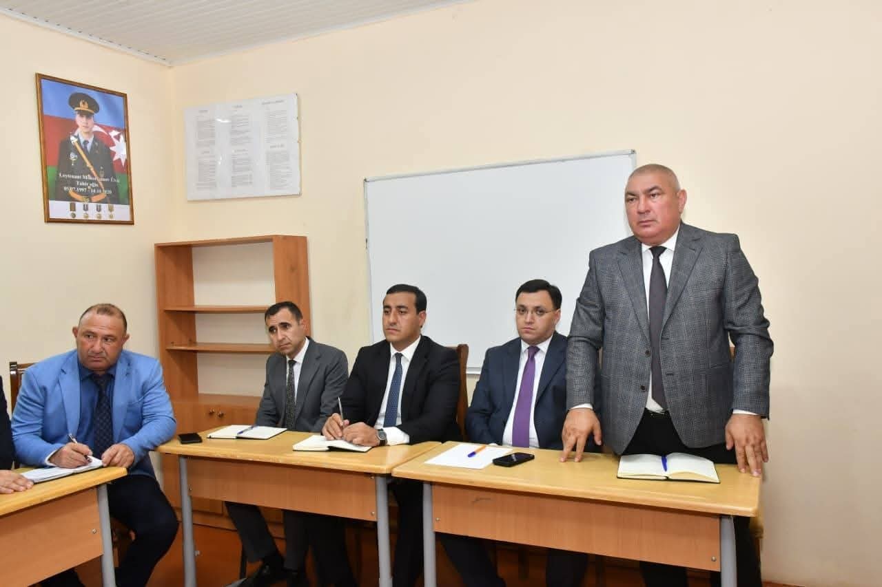 Malik İsaqov sakinlərin problemlərini dinlədi - FOTOLAR