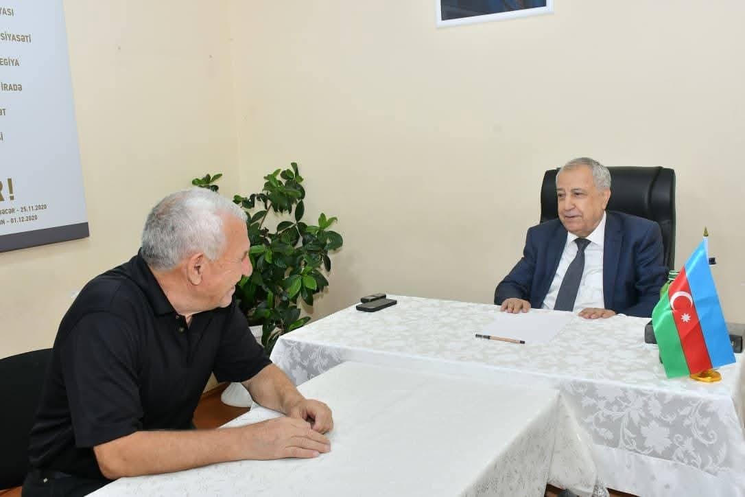 Malik İsaqov sakinlərin problemlərini dinlədi - FOTOLAR