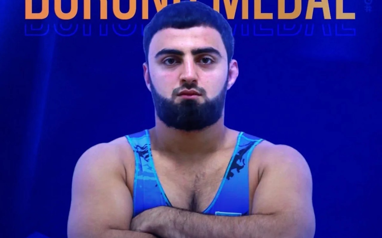 Azərbaycanın daha iki güləşçisi medal qazandı