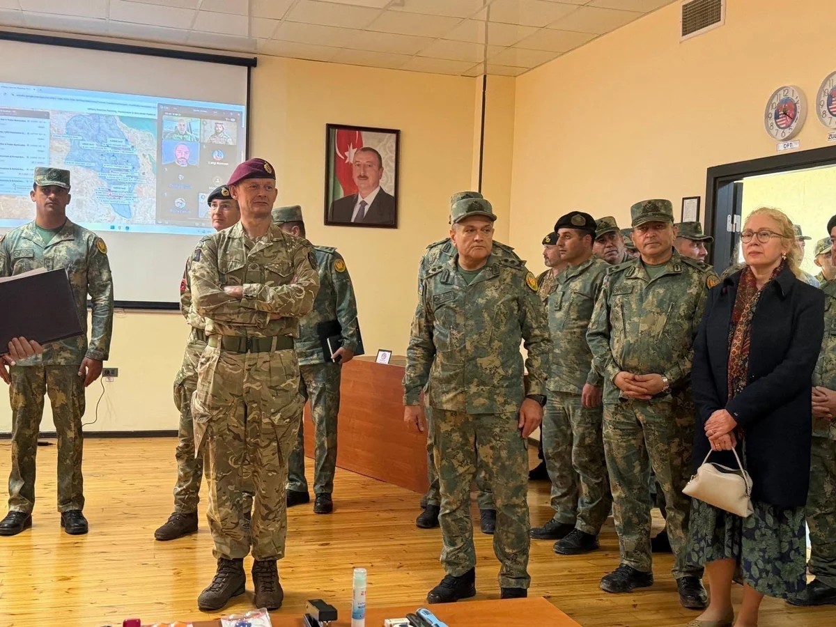 NATO və Azərbaycan arasında hərbi əməkdaşlıq inkişaf etdirilir - FOTOLAR