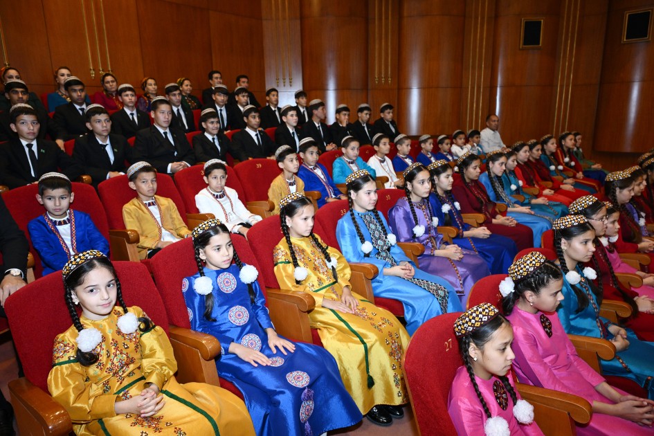 Türkmənistan Dövlət Simfonik Orkestrinin konserti oldu - FOTOLAR