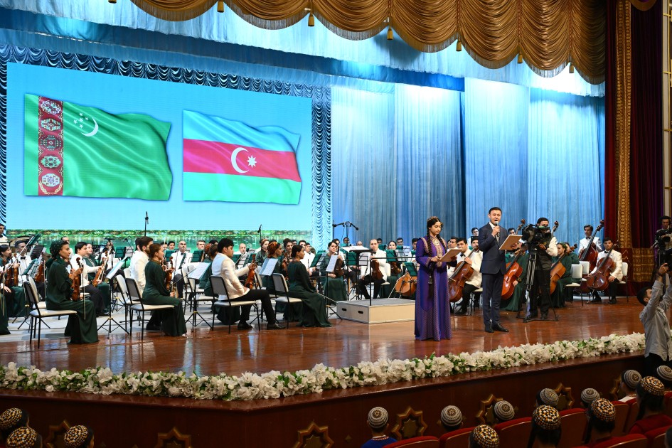Türkmənistan Dövlət Simfonik Orkestrinin konserti oldu - FOTOLAR