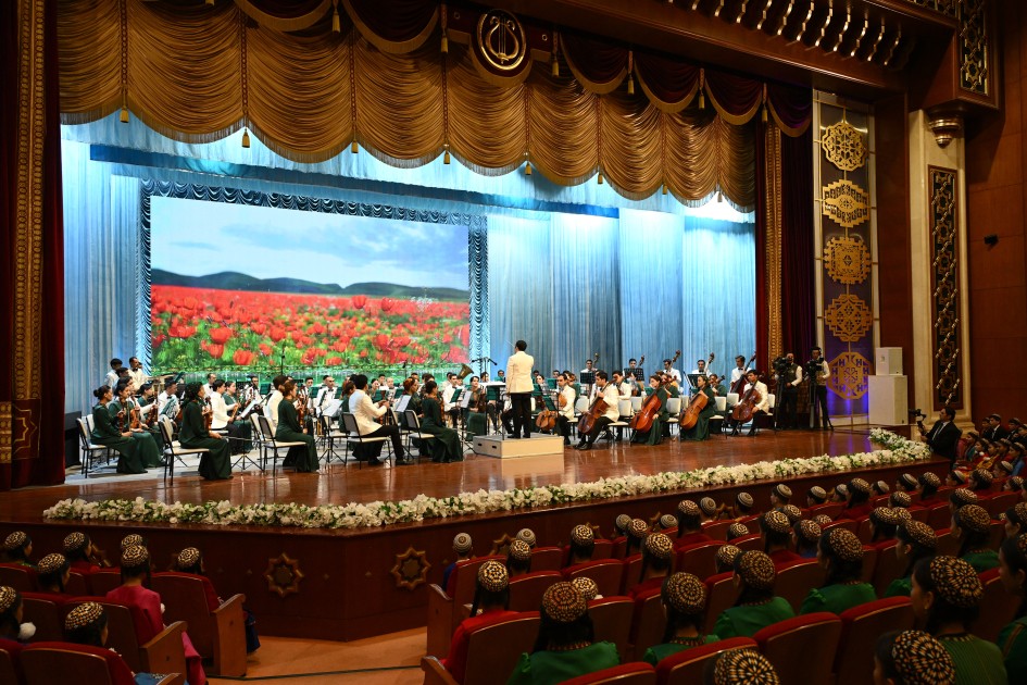 Türkmənistan Dövlət Simfonik Orkestrinin konserti oldu - FOTOLAR