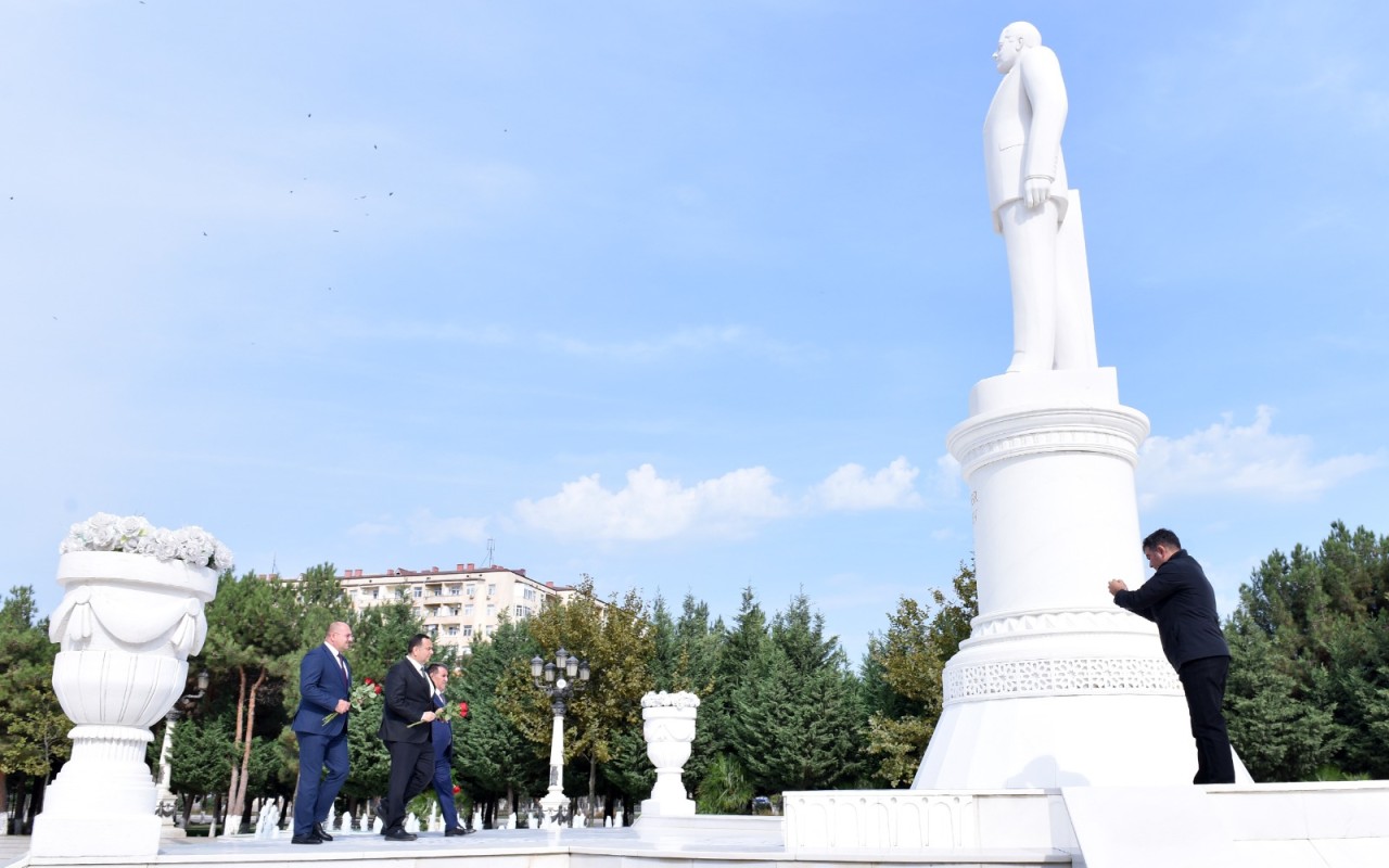 Sumqayıtda Energetiklər Günü münasibətilə tədbir keçirilib - FOTOLAR