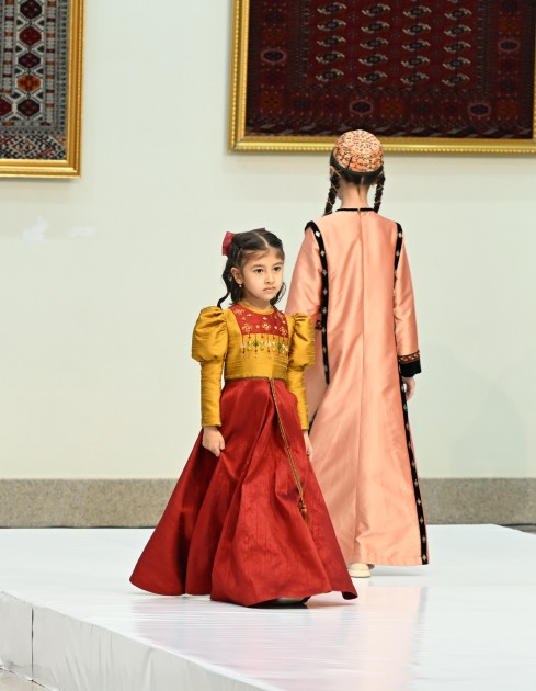 Leyla Əliyeva Milli Türkmən Xalçası Muzeyində - FOTOLAR