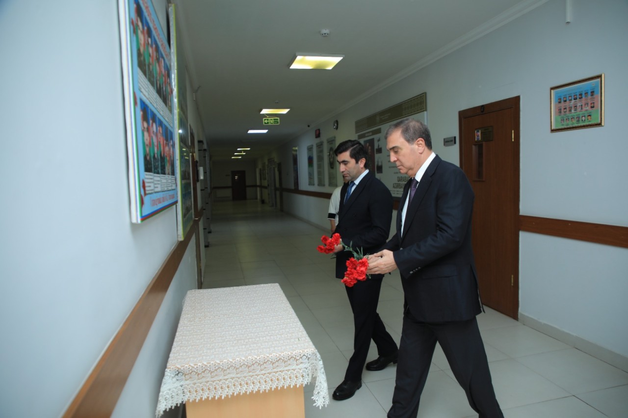 Niyazi Bayramov sakinlərin müraciətlərinin həlli ilə bağlı tapşırıqlar verdi - FOTOLAR