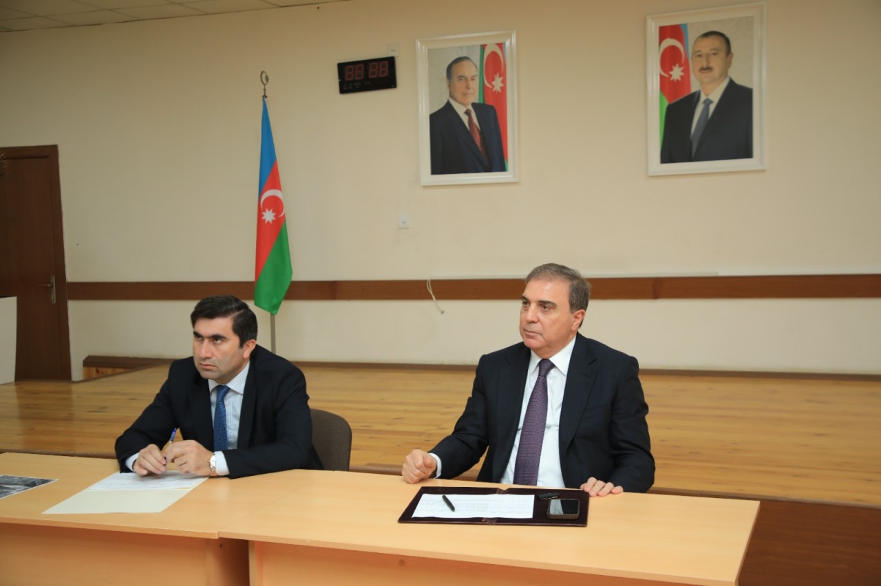 Niyazi Bayramov sakinlərin müraciətlərinin həlli ilə bağlı tapşırıqlar verdi - FOTOLAR