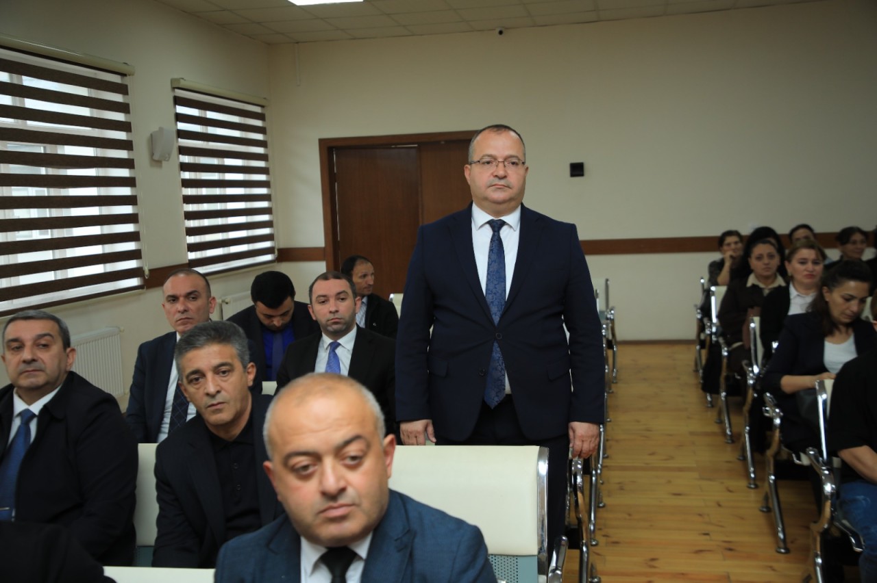 Niyazi Bayramov sakinlərin müraciətlərinin həlli ilə bağlı tapşırıqlar verdi - FOTOLAR