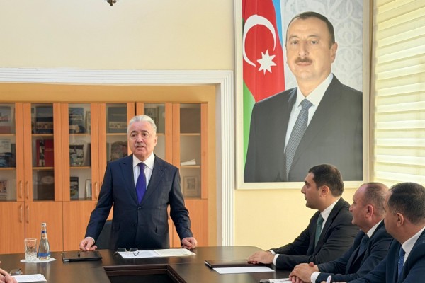 Zeynal Nağdəliyev yeni icra başçısını kollektivə təqdim etdi - FOTOLAR
