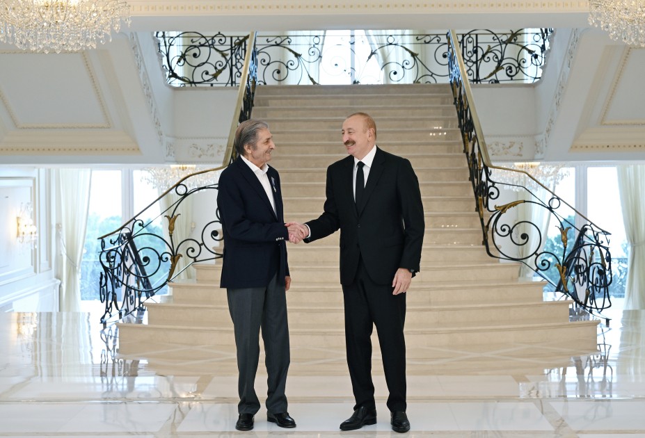 Prezident Fərhad Xəlilova “İstiqlal” ordenini təqdim etdi - FOTOLAR