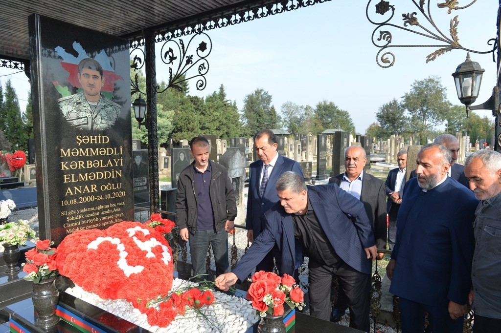 Lənkəranda şəhidlərin məzarı ziyarət olunub - FOTOLAR