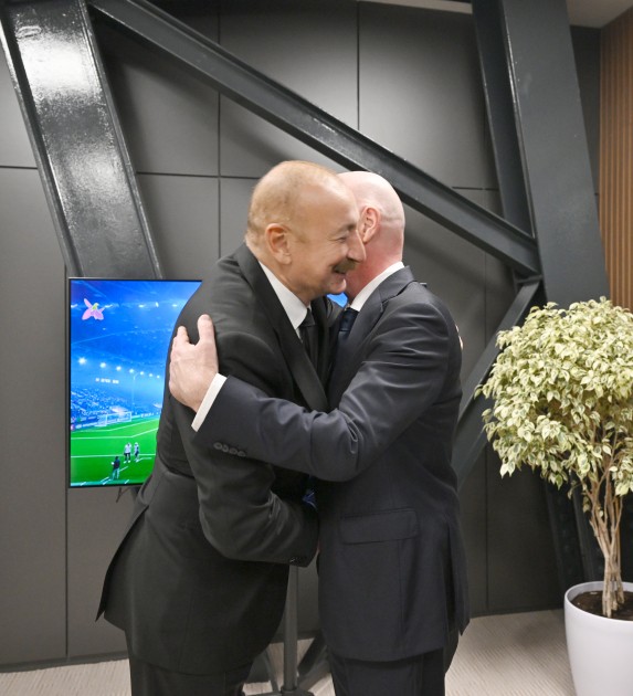 Prezident və ailəsi FIFA U-15 dünya çempionatının açılış mərasimini izləyib - YENİLƏNİB (FOTOLAR)