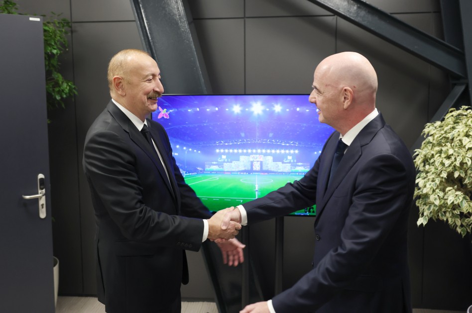 Prezident və ailəsi FIFA U-15 dünya çempionatının açılış mərasimini izləyib - YENİLƏNİB (FOTOLAR)
