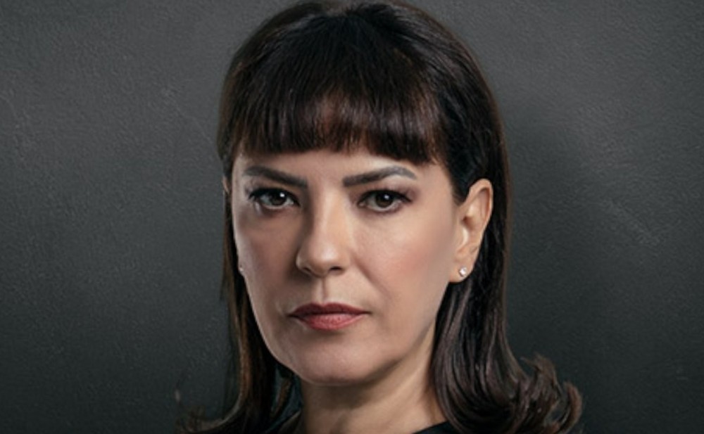 Məşhur aktrisa "Adana ayazı"nda - FOTO