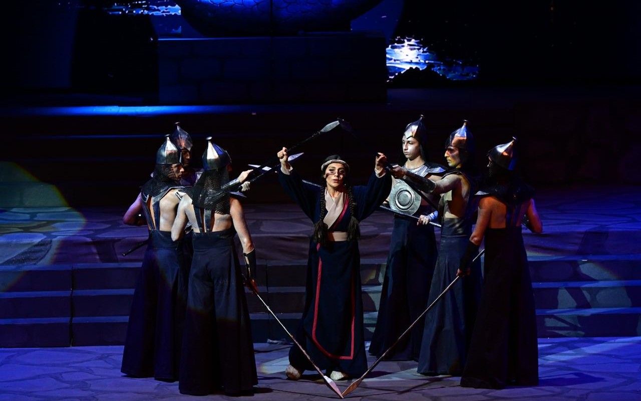 “Turandot” operası 98 ildən sonra yenidən Azərbaycan səhnəsində - FOTOLAR