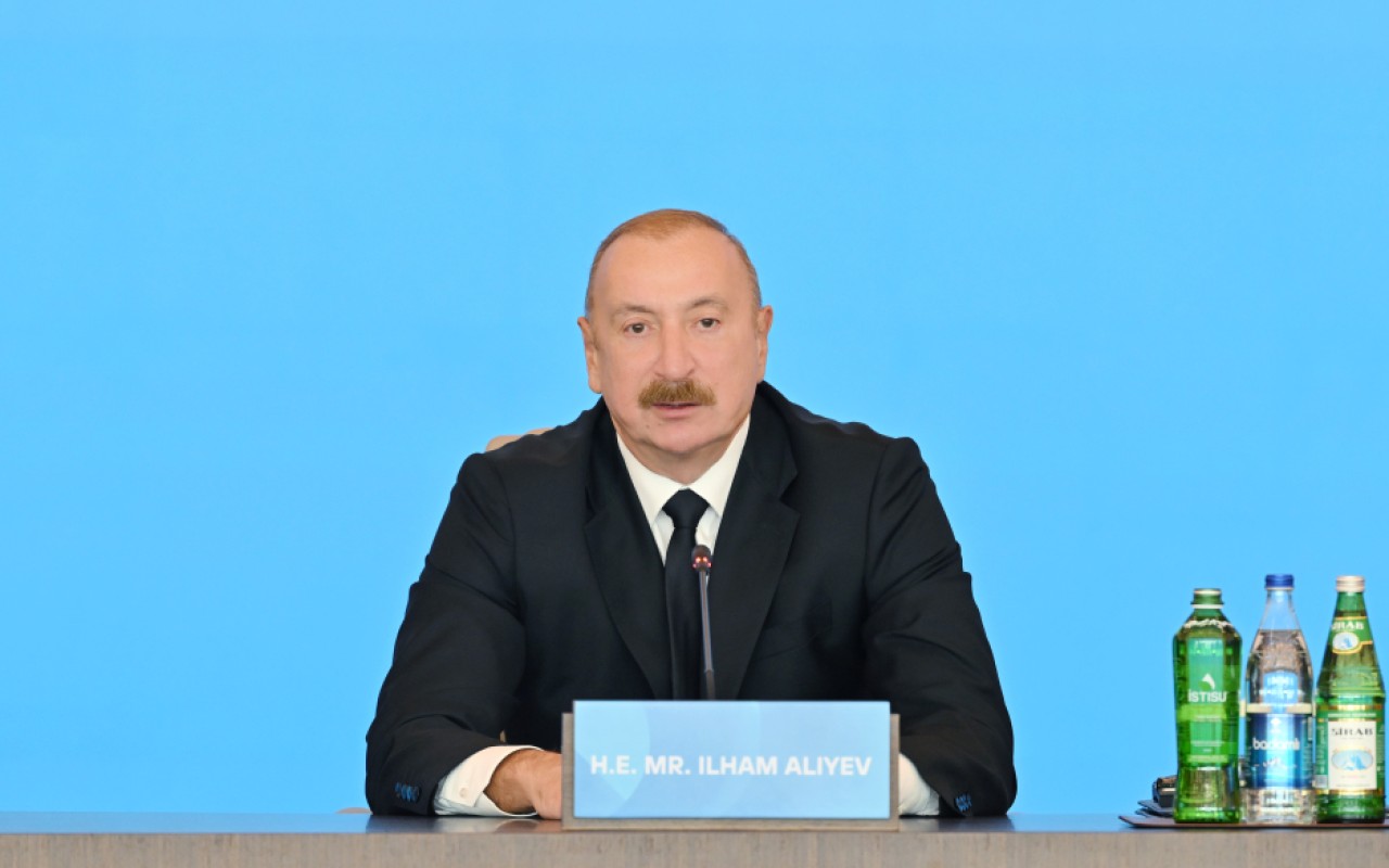 İlham Əliyev Bakıda keçirilən forumunun açılışında çıxış edir - CANLI (FOTOLAR)