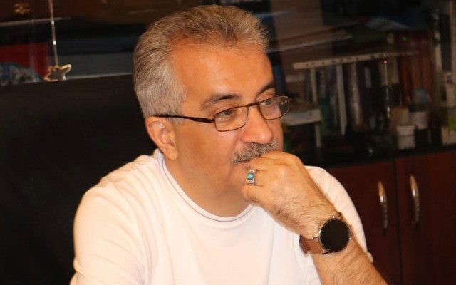 Kukla Teatrının direktoru əməkdaşını məhkəməyə verdi