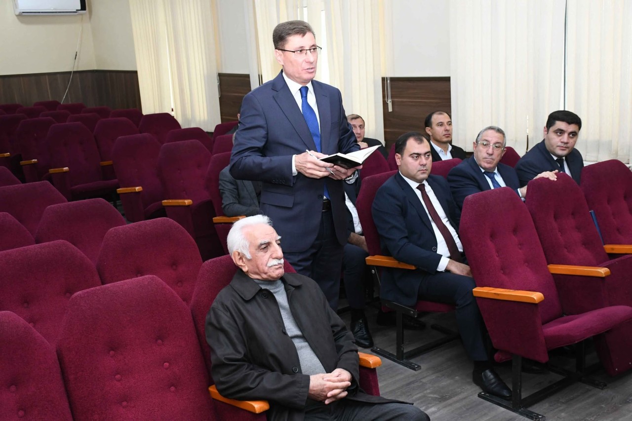 Vaqif Həsənov vətəndaşların növbəti qəbulunu keçirib - FOTOLAR