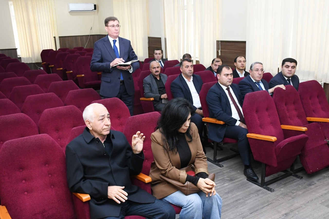 Vaqif Həsənov vətəndaşların növbəti qəbulunu keçirib - FOTOLAR