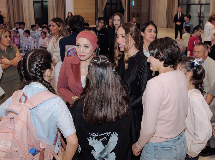 Leyla və Arzu Əliyevalar "Cənnətin ariyası" konsertində - FOTOLAR