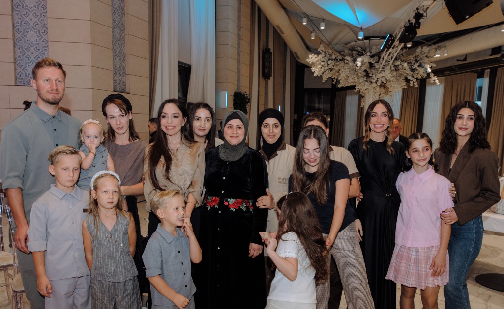 Leyla və Arzu Əliyevalar "Cənnətin ariyası" konsertində - FOTOLAR