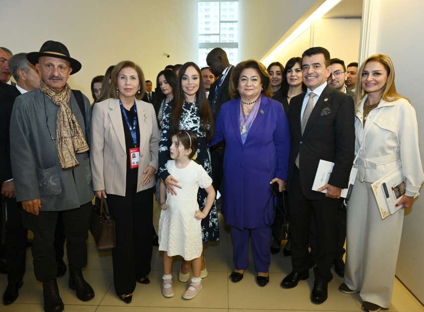 Leyla Əliyeva “Sülh kitabı”nın təqdimatında çıxış etdi - FOTOLAR