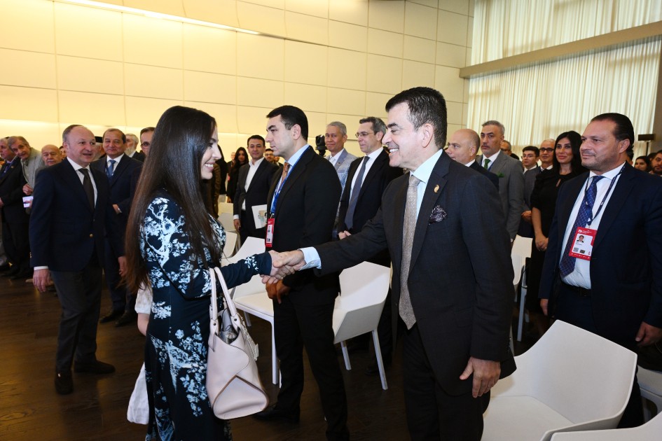 Leyla Əliyeva “Sülh kitabı”nın təqdimatında çıxış etdi - FOTOLAR